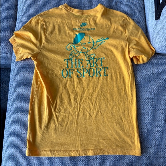 Men’s Nike “The Art Of Sport” Shirt - Picture 2 of 5